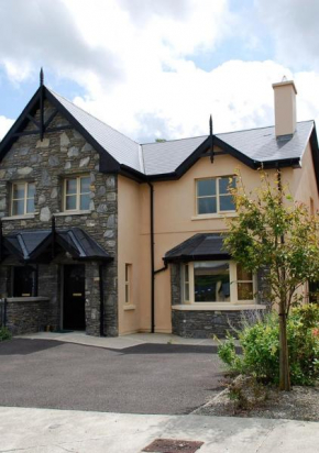 Гостиница Foleys Ardmullen Townhouses  Кенмар